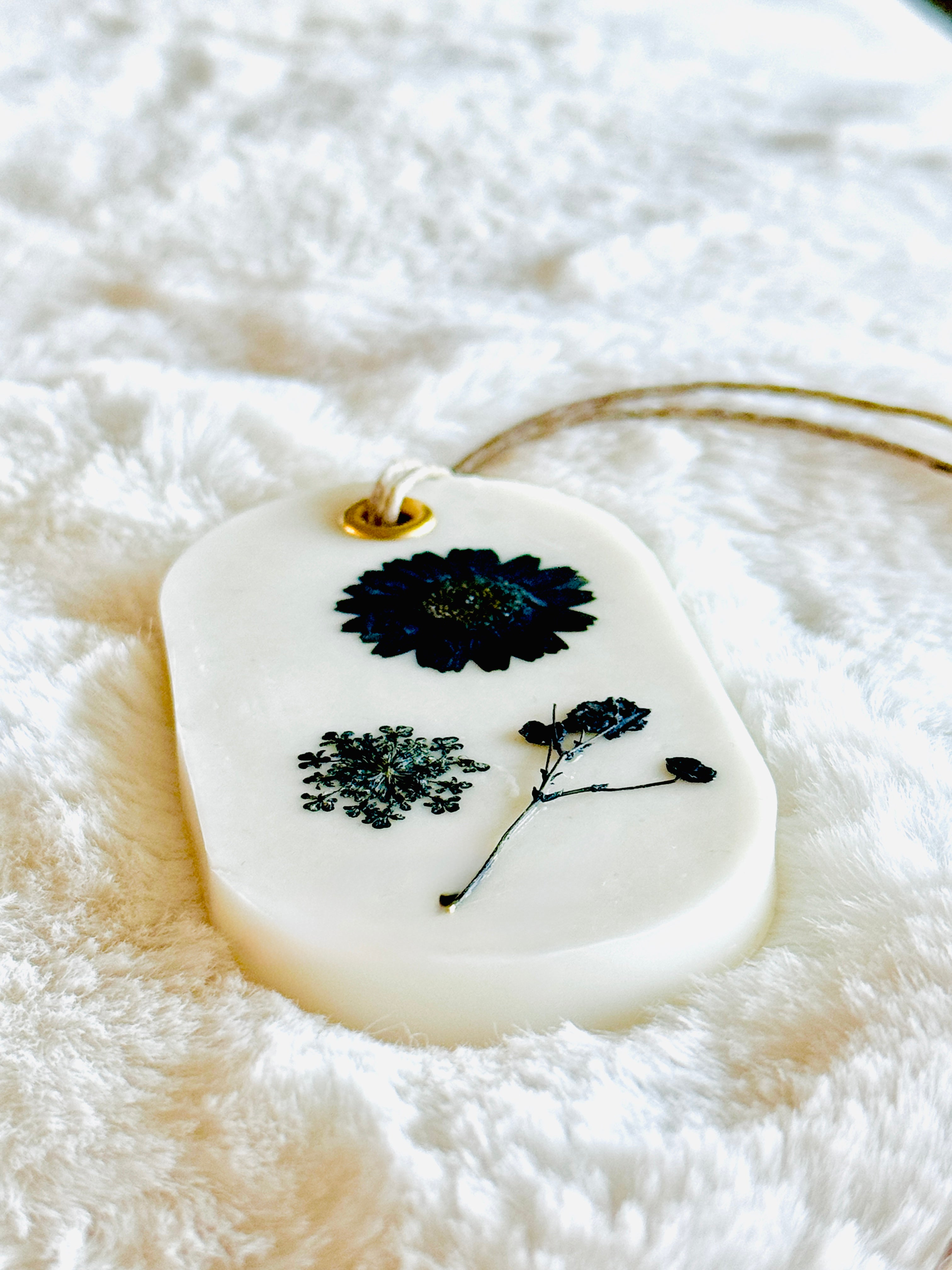 Organic Botanical Sachet for Freshening Small Spaces