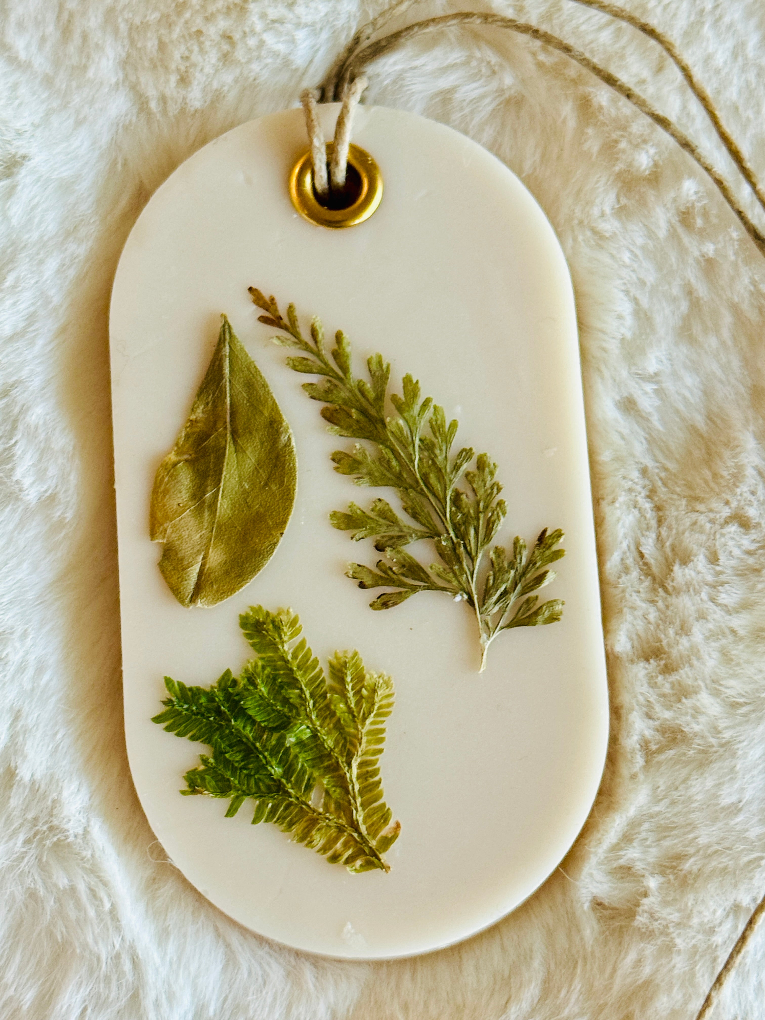 Organic Botanical Sachet for Freshening Small Spaces