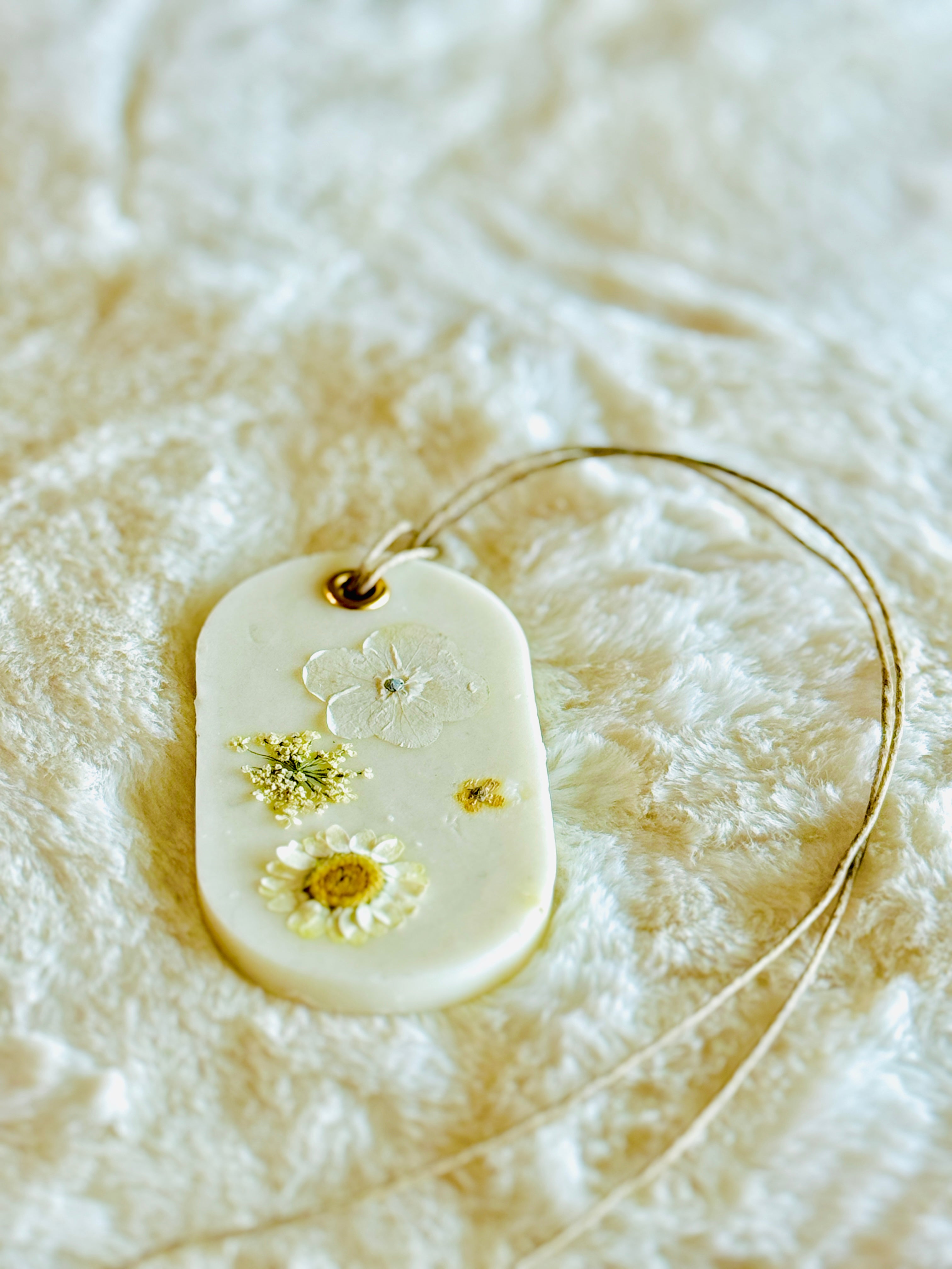 Organic Botanical Sachet for Freshening Small Spaces