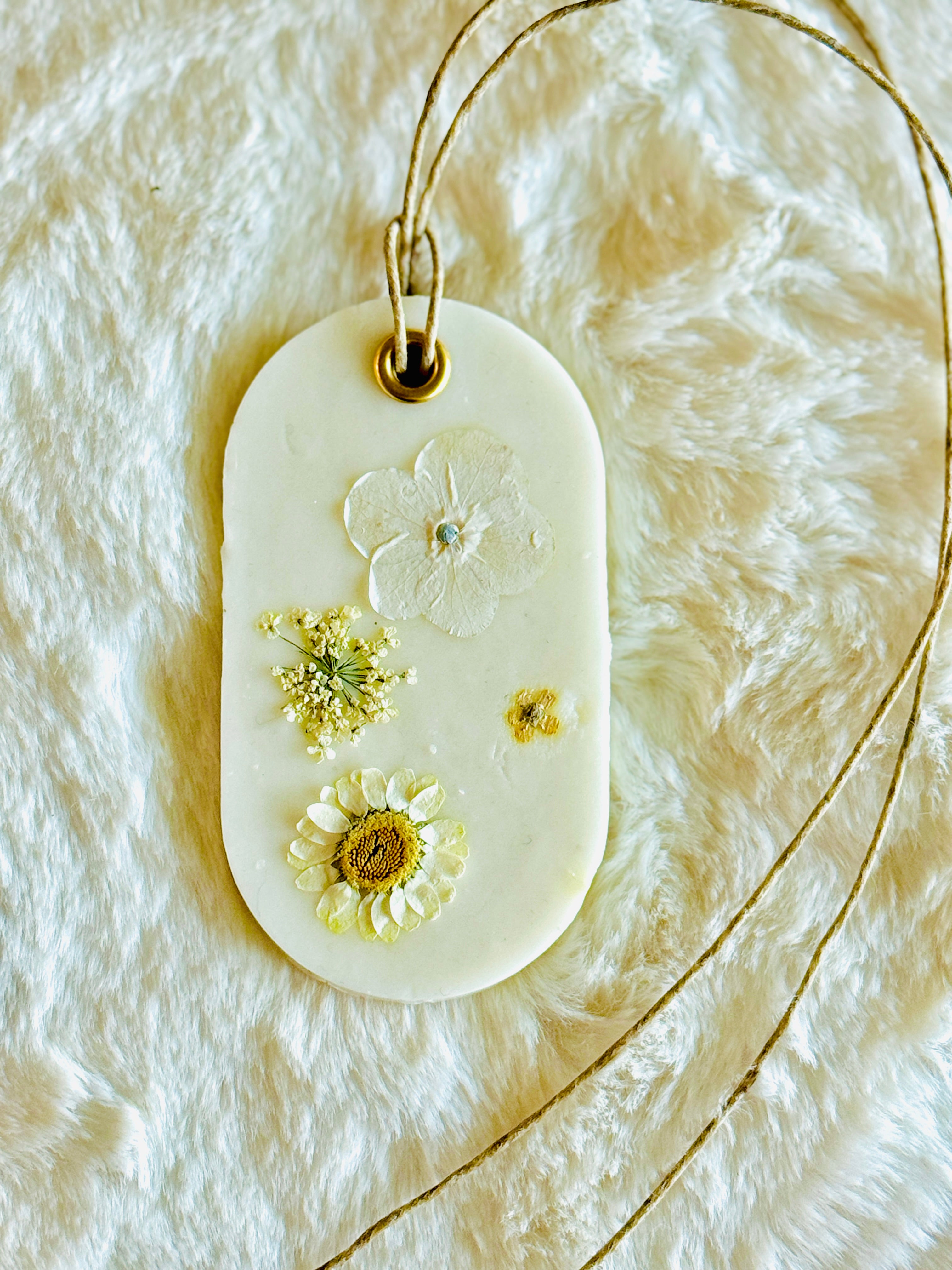 Organic Botanical Sachet for Freshening Small Spaces