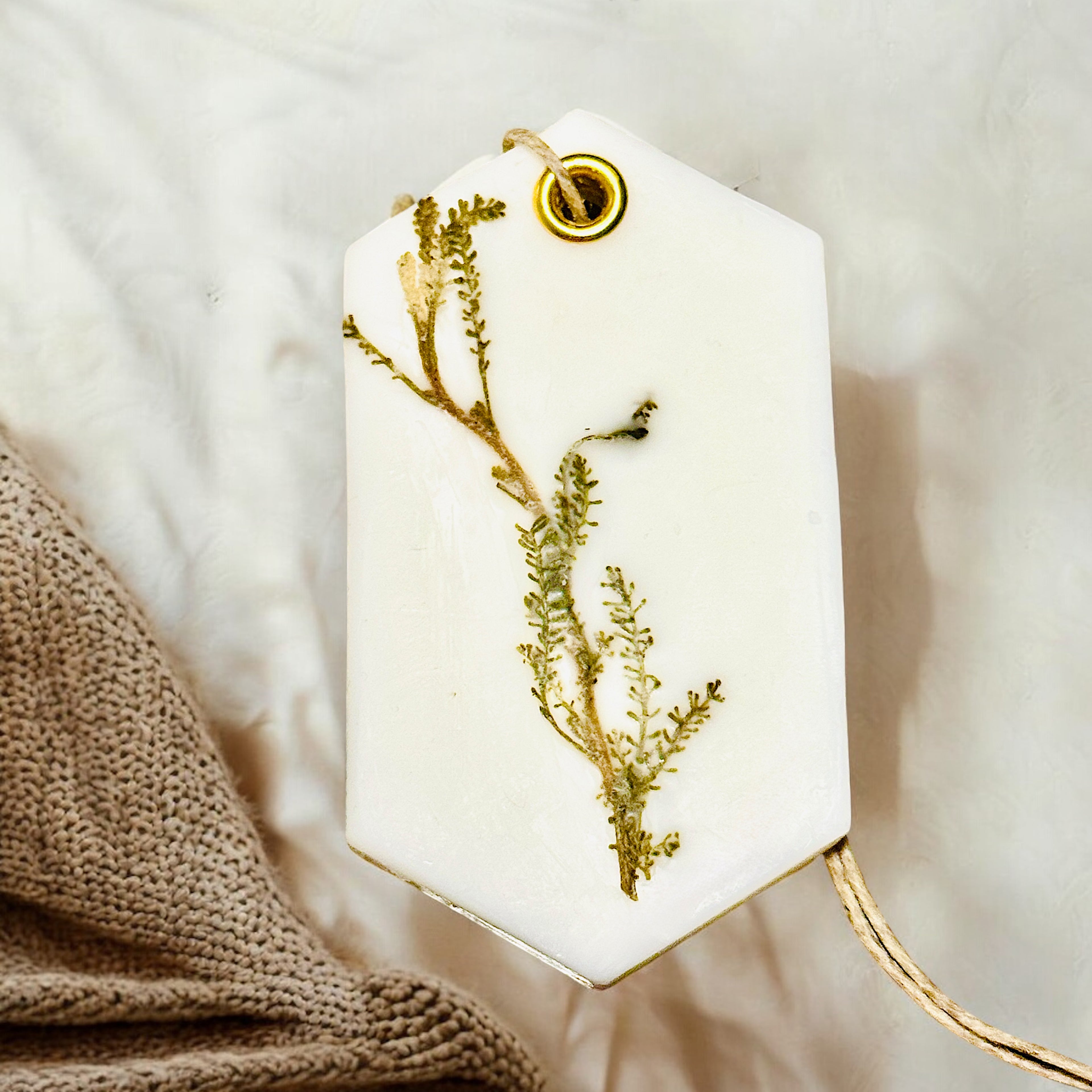 Organic Botanical Sachet for Freshening Small Spaces