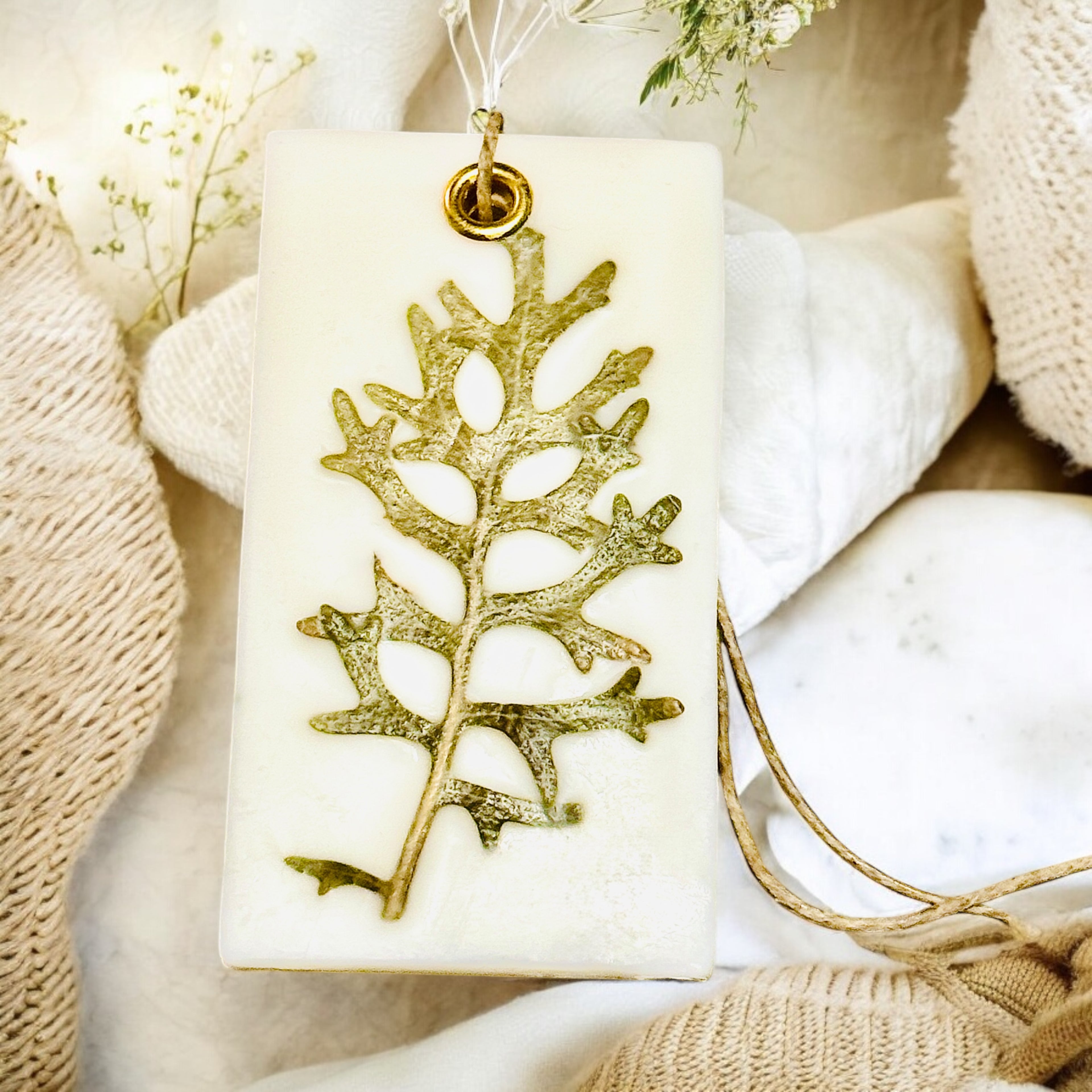 Organic Botanical Sachet for Freshening Small Spaces