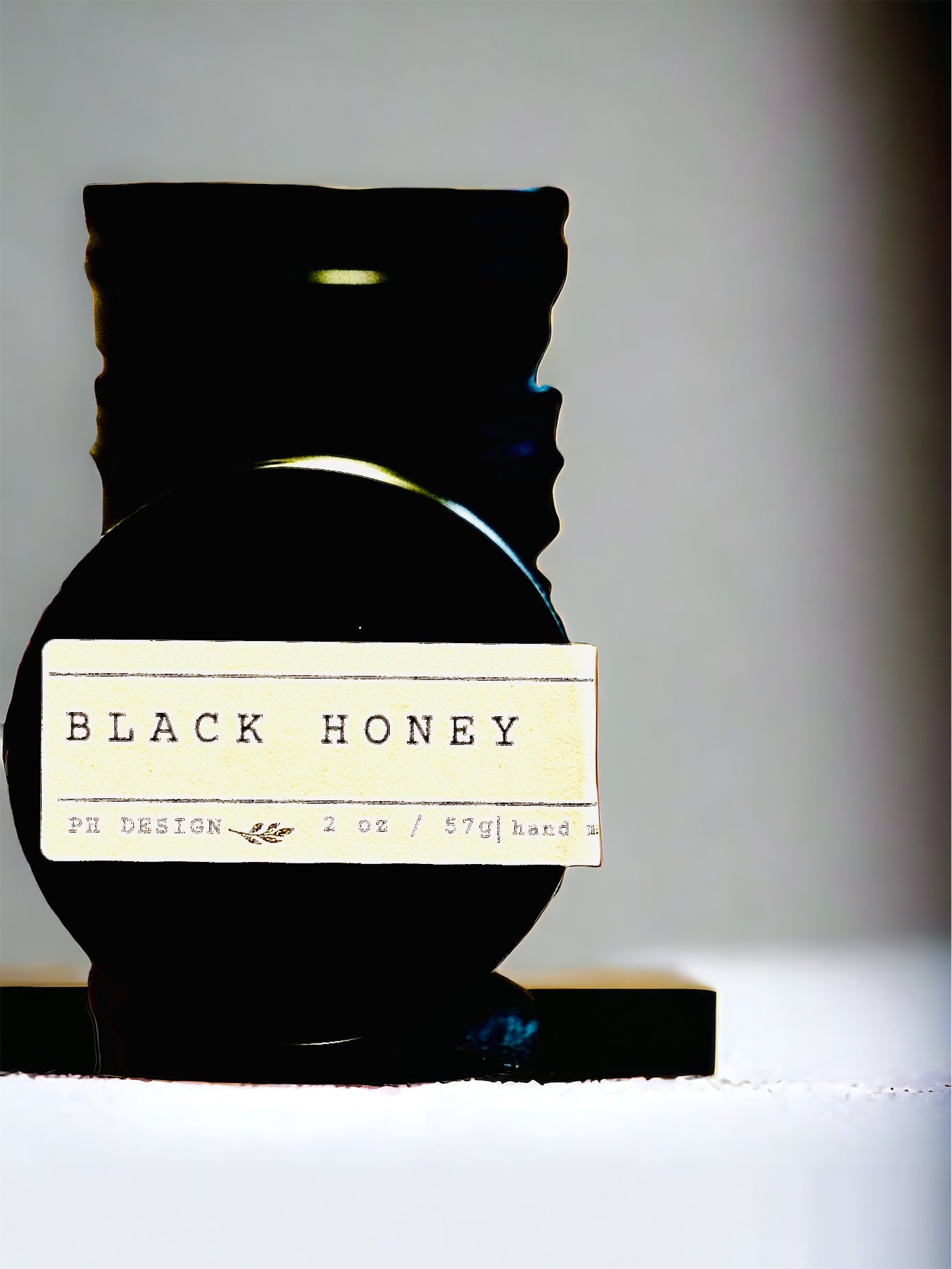 Black Honey Candle - Honeysuckle, Effervescnece, Velvet Woods