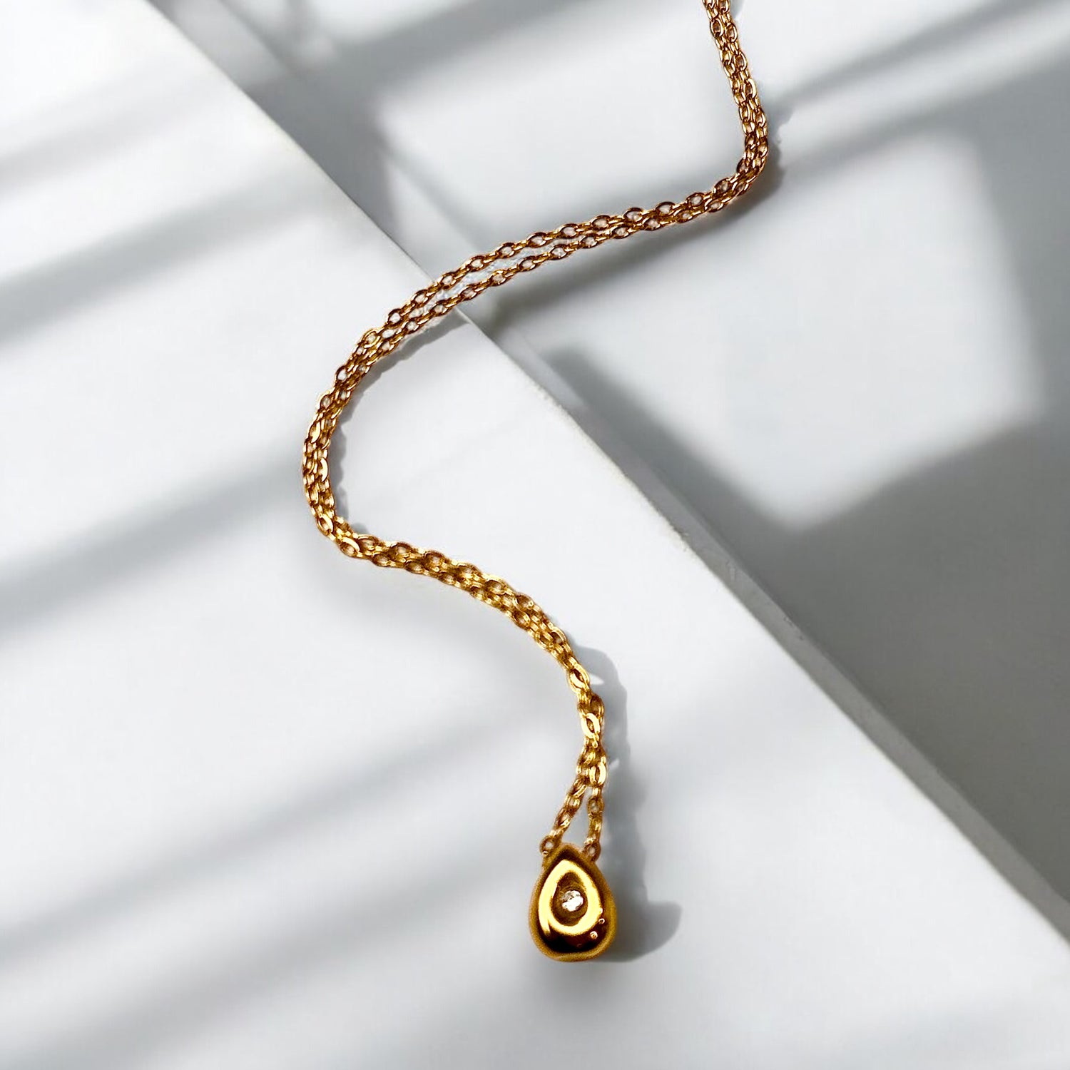 Minimalist 14K Gold Teardrop Pendant Necklace – Sustainable Luxury by PH Design Jewelry