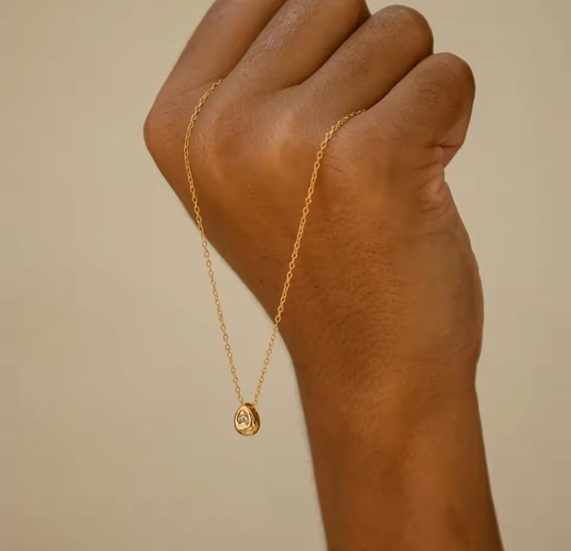 Minimalist 14K Gold Teardrop Pendant Necklace – Sustainable Luxury by PH Design Jewelry