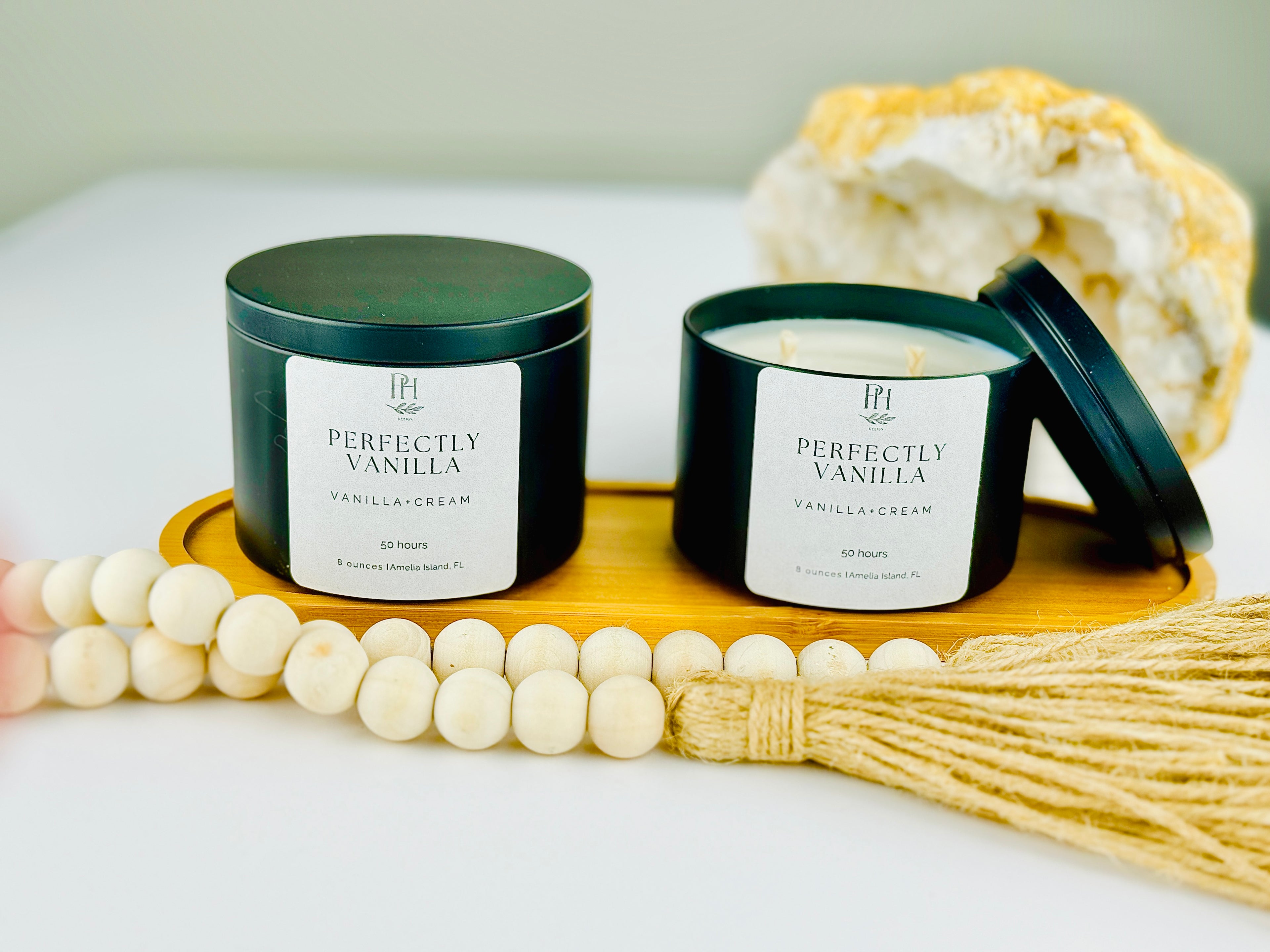 Perfectly Vanilla Candle notes Buttercream, Warm Cake &amp; Bourbon