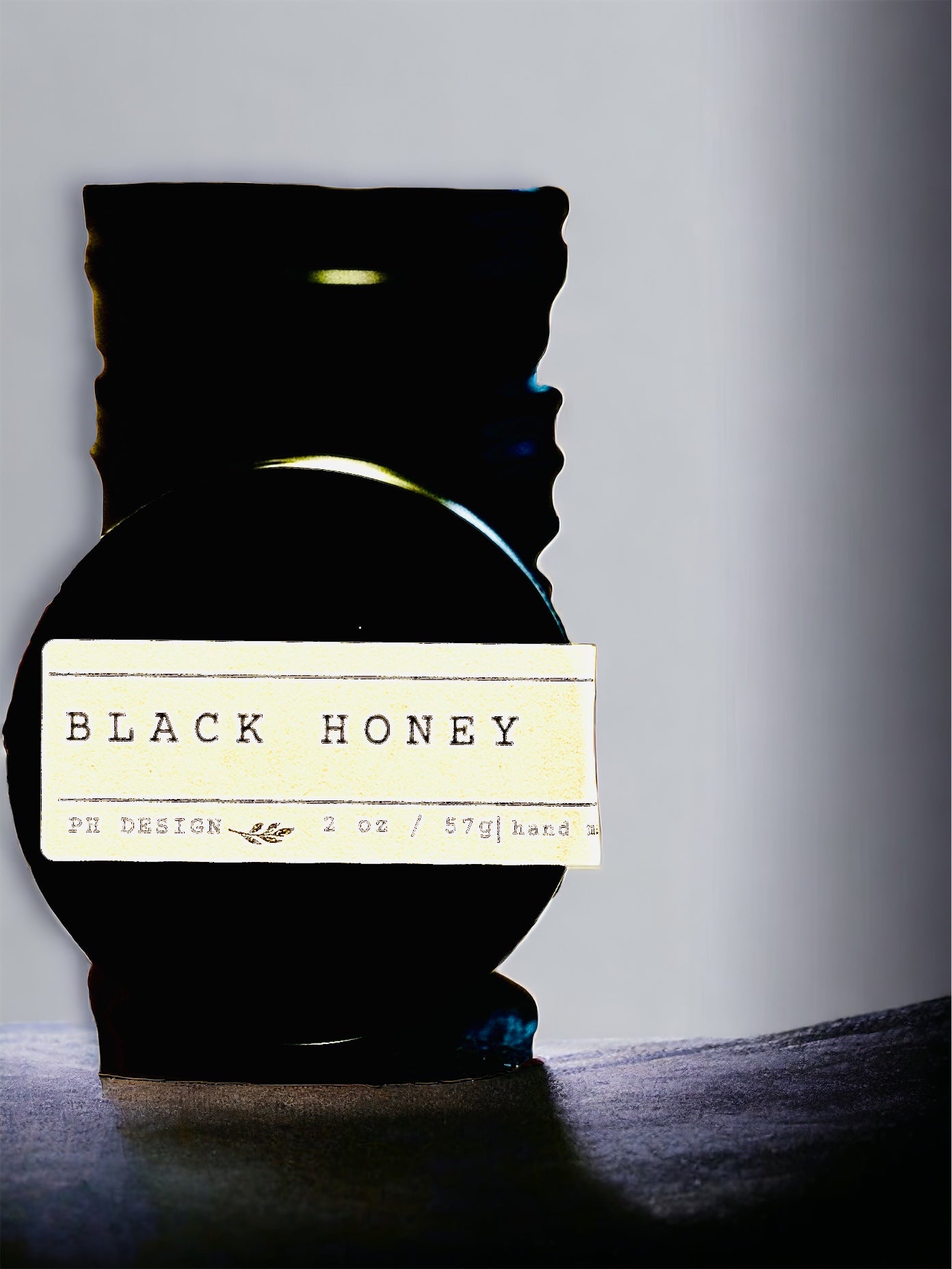 Black Honey Candle - Honeysuckle, Effervescnece, Velvet Woods