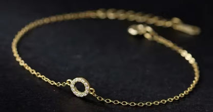 Elegant 18K Gold-Finished Minimalist Bracelet with Synthetic Diamond Circle Charm PH Design Organics