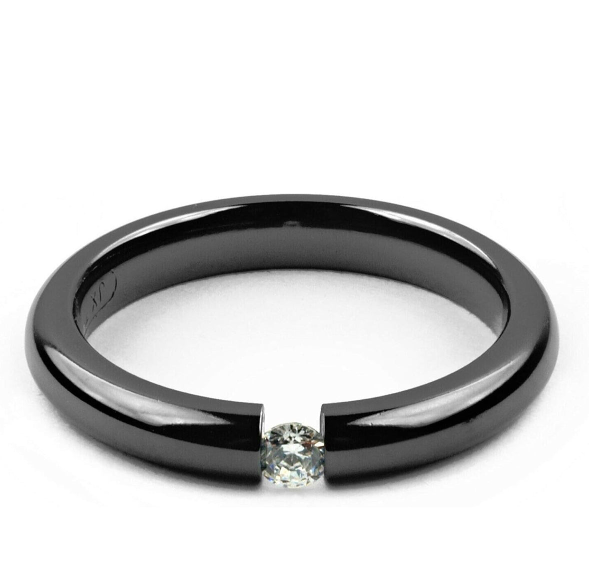 Minimalist Black Stainless Steel Gap Ring with Simulated Diamond Accent

Description:
This exquisite ring features a modern black stainless steel band with a bold open-gap design, showcasing a stunning simulated diamond centerpiece. The perfect ble