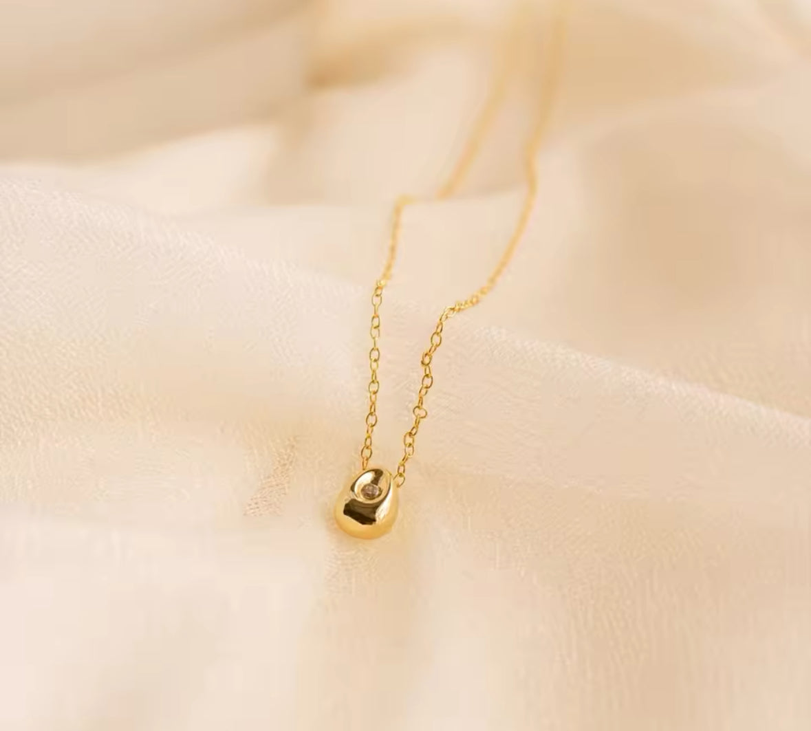 Minimalist 14K Gold Teardrop Pendant Necklace – Sustainable Luxury by PH Design Jewelry PH Design Organics