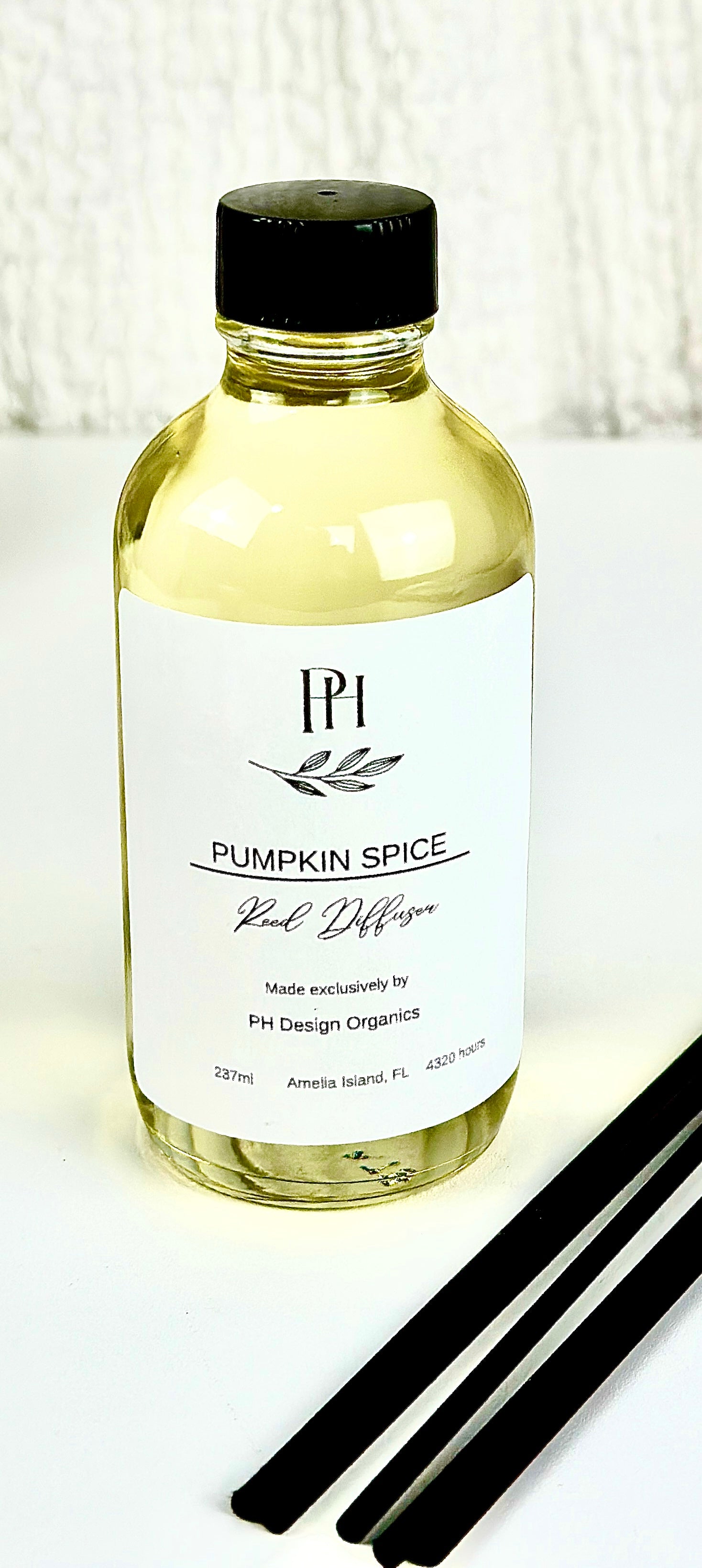 Reed Diffuser-  Pumpkin Spice with notes of Pumpkin and Warm Spices